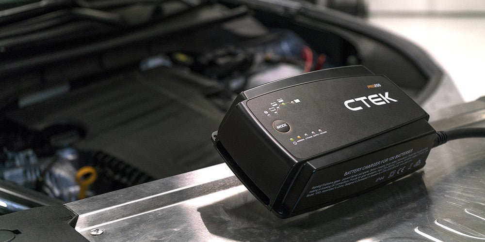 CTEK 12V PRO25S Battery Charger - 50-60 Hz