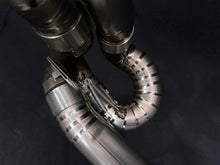 गैलरी व्यूवर में इमेज लोड करें, Vandemon Titanium High Mount Exhaust System For 2013-15 Ducati Panigale 899 &amp; 2016-19 Ducati Panigale 959