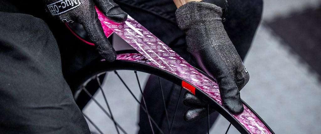Muc-Off Ultimate Tubeless Setup Kit img tape