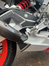 Carica l'immagine nel visualizzatore di Gallery, Vandemon Titanium Exhaust System For 2020-125 Aprilia RS 660 &amp; Tuono 660 11