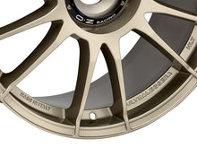 Laden Sie das Bild in den Galerie-Viewer, O.Z Racing Ultraleggera HLT CenterLock Wheels