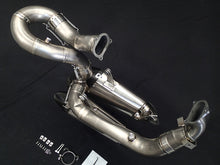 गैलरी व्यूवर में इमेज लोड करें, Vandemon Full Titanium Low Mount Exhaust System For 2020-24 Ducati V2 Panigale &amp; Streetfighter 9