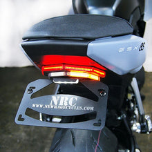 Cargar imagen en el visor de la galería, User 1