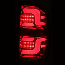 Laden Sie das Bild in den Galerie-Viewer, User 3