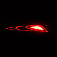 Laden Sie das Bild in den Galerie-Viewer, User 8