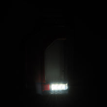 Cargar imagen en el visor de la galería, User 5