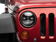 Carica l'immagine nel visualizzatore di Gallery, Photo - Close Up