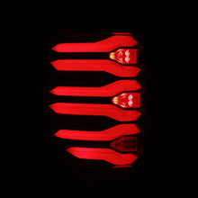 Laden Sie das Bild in den Galerie-Viewer, User 7