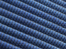 Carica l'immagine nel visualizzatore di Gallery, Photo - Close Up