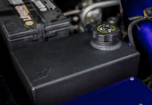 Carica l'immagine nel visualizzatore di Gallery, User 1