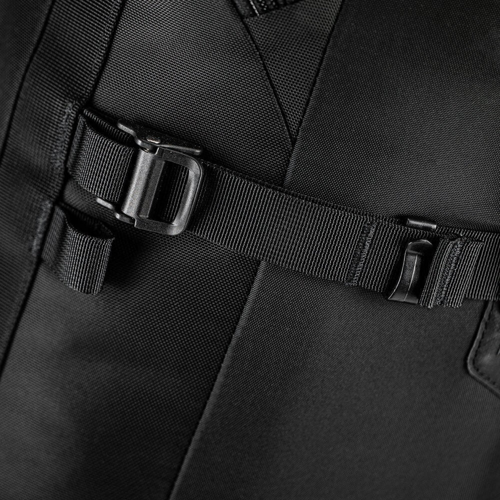 Kriega R22 Full Waterproof Riding Backpack 8