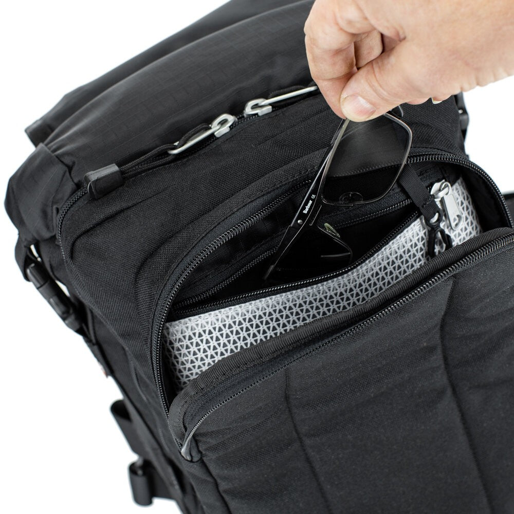Kriega Sling Pro Messenger Bag 4