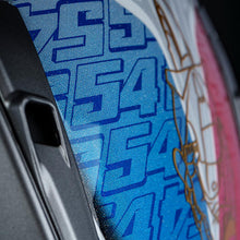 Laden Sie das Bild in den Galerie-Viewer, Shoei X-Fifteen Toprak Razgatlioglu 54 World SBK Replica Full Face Helmet img2