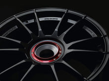 Laden Sie das Bild in den Galerie-Viewer, O.Z Racing Ultraleggera HLT CenterLock Wheels