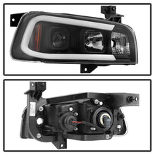 Laden Sie das Bild in den Galerie-Viewer, Spyder Dodge Charger 06-10 Projector Headlights - LED Light Bar - Black PRO-YD-DCH05V2-LB-BK