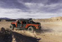 Charger l&#39;image dans la galerie, Superlift 20-22 Jeep Gladiator JT (NO Mojave) 4WD 4in Dual Rate Coil Lift Kit w/Fox 2.0 Res Shocks