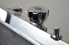 गैलरी व्यूवर में इमेज लोड करें, CSF 06-10 Hummer H3/H3T 3.5L/3.7L/5.3L Radiator
