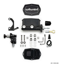 गैलरी व्यूवर में इमेज लोड करें, Wilwood Compact Tandem M/C - 15/16in Bore w/Bracket and Valve fits Mustang (Pushrod) - Black