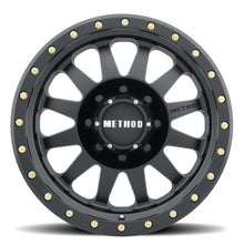 Charger l'image dans la galerie, Method MR304 Double Standard 20x10 -18mm Offset 8x6.5 130.81mm CB Matte Black Wheel
