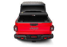 Charger l'image dans la galerie, Extang 2020 Jeep Gladiator (JT) (w/o Rail System) Solid Fold 2.0