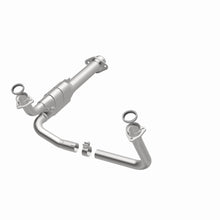 Carica l&#39;immagine nel visualizzatore di Gallery, MagnaFlow Conv Direct Fit 94-95 Chevrolet C1500 4.3L/5.0L/5.7L