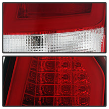 Charger l&#39;image dans la galerie, Spyder 05-07 Chrysler 3000C Verison 2 Light Bar LED Tail Lights - Red Clear (ALT-YD-C305V2-LED-RC)