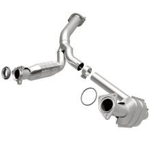 Carica l&#39;immagine nel visualizzatore di Gallery, MagnaFlow Conv DF 07-09 Chevy/GMC Silverado/Suburban/Sierra/Tahoe/Yukon