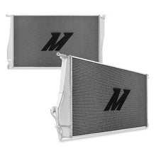 Cargar imagen en el visor de la galería, Mishimoto 2006-2013 BMW 335i/135i (Automatic) Performance Aluminum Radiator