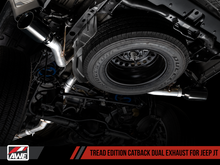 Carica l&#39;immagine nel visualizzatore di Gallery, AWE 20-21 Jeep Gladiator JT 3.6L Tread Edition Cat-Back Dual Exhaust - Diamond Black Tip