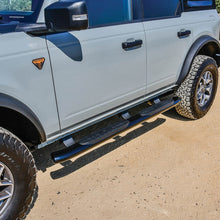 गैलरी व्यूवर में इमेज लोड करें, Westin 21-22 Ford Bronco (4-Door) PRO TRAXX 5 Oval Nerf Step Bars - Textured Black