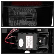 Laden Sie das Bild in den Galerie-Viewer, Spyder Chevy Suburban/Tahoe 1500/2500 00-06 LED Tail Lights Black Smoke ALT-YD-CD00-LED-BSM