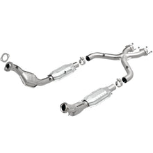 Carica l&#39;immagine nel visualizzatore di Gallery, MagnaFlow Conv DF Mustang 04 4.6L CA