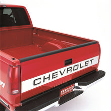 Laden Sie das Bild in den Galerie-Viewer, Lund Universal (Pickup) Tailgate Protector - Black