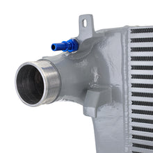 Carica l&#39;immagine nel visualizzatore di Gallery, Mishimoto Ford Explorer ST 2020+ Performance Intercooler - Silver