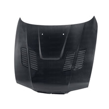 गैलरी व्यूवर में इमेज लोड करें, Seibon 97-03 BMW 5 Series 4Dr (E39) GTR-Style Carbon Fiber Hood