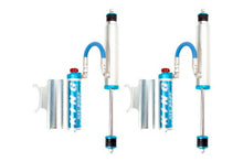 Cargar imagen en el visor de la galería, King Shocks Toyota Land Cruiser 76/78/79 Front 2.5 Dia Remote Reservoir Shock w/Adjuster (Pair)