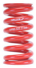 Laden Sie das Bild in den Galerie-Viewer, Skunk2 Universal Race Spring (Straight) - 7 in.L - 2.5 in.ID - 18kg/mm (0700.250.018S)