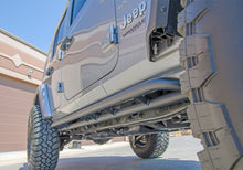 Carica l&#39;immagine nel visualizzatore di Gallery, N-Fab RKR Rails 2019 Jeep Wrangler JT 4DR Truck Full Length - Tex. Black - 1.75in