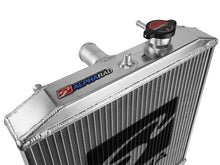 Laden Sie das Bild in den Galerie-Viewer, Skunk2 Alpha Series 92-00 Honda Civic Radiator (Half Size) (Dual Core) (Manual Trans.)