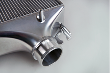 गैलरी व्यूवर में इमेज लोड करें, CSF 2020+ Porsche 992 Turbo/S High Performance Intercooler System (OEM PN 992.145.805.G)