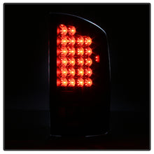 Laden Sie das Bild in den Galerie-Viewer, Spyder Dodge Ram 02-06 1500/Ram 2500/3500 03-06 LED Tail Light Black Smoke ALT-YD-DRAM02-LED-BSM