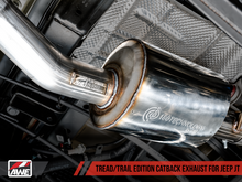 Carica l&#39;immagine nel visualizzatore di Gallery, AWE 20-21 Jeep Gladiator JT 3.6L Tread Edition Cat-Back Dual Exhaust - Diamond Black Tip