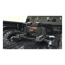 Carica l&#39;immagine nel visualizzatore di Gallery, Curt OEM Puck System 5th Wheel Roller Adapter for Ram