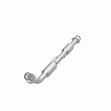 Laden Sie das Bild in den Galerie-Viewer, MagnaFlow Conv DF 05-08 Tacoma 2.7 Rear