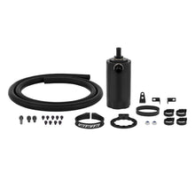 Laden Sie das Bild in den Galerie-Viewer, Mishimoto Universal Baffled Oil Catch Can - Black