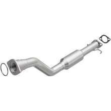 Carica l&#39;immagine nel visualizzatore di Gallery, MagnaFlow Conv DF 1997-2002 Pontiac Grand Prix 3.8