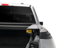 Charger l'image dans la galerie, Roll-N-Lock 2021 Ford F-150 67.1in A-Series Retractable Tonneau Cover