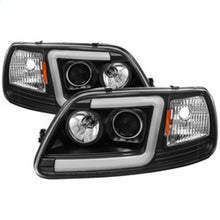 Laden Sie das Bild in den Galerie-Viewer, Spyder 97-03 Ford F-150 (After 6/1997) Light Bar Projector Headlights - Blk (PRO-YD-FF15097V2-LB-BK)