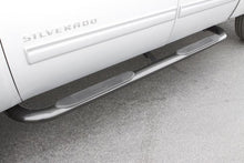 Laden Sie das Bild in den Galerie-Viewer, Lund 01-13 Chevy Silverado 1500 Crew Cab (Body Mount) 4in. Oval Curved SS Nerf Bars - Polished