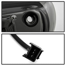 Carica l&#39;immagine nel visualizzatore di Gallery, xTune Chevy Silverado 07-13 / GMC Sierra 07-13 LED 3RD Brake Light - Smoked BKL-CSIL07-LED-SM
